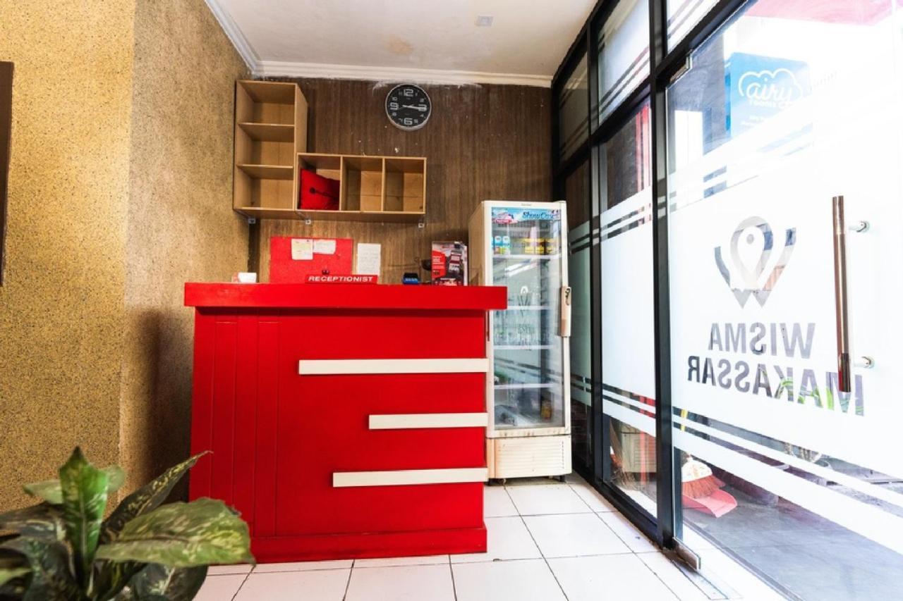 RedDoorz @ Hertasning Area 2 Makassar Exterior foto